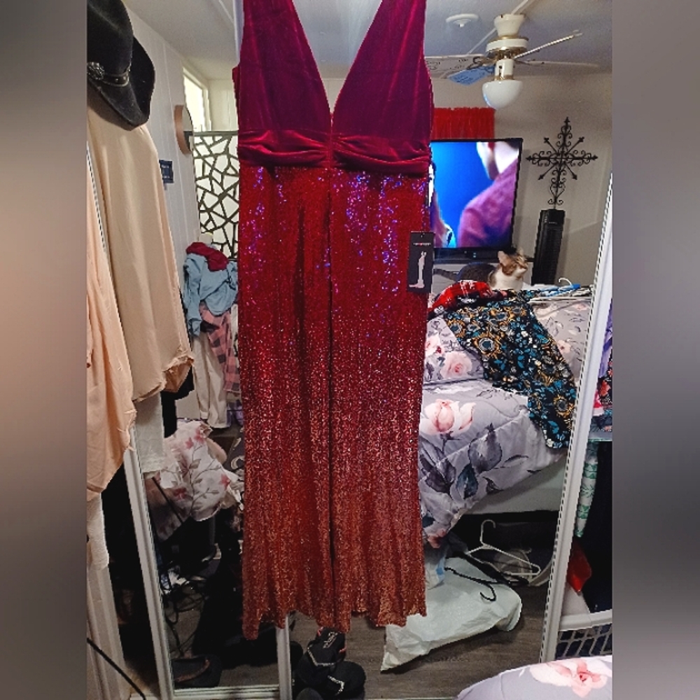 GOWNS
